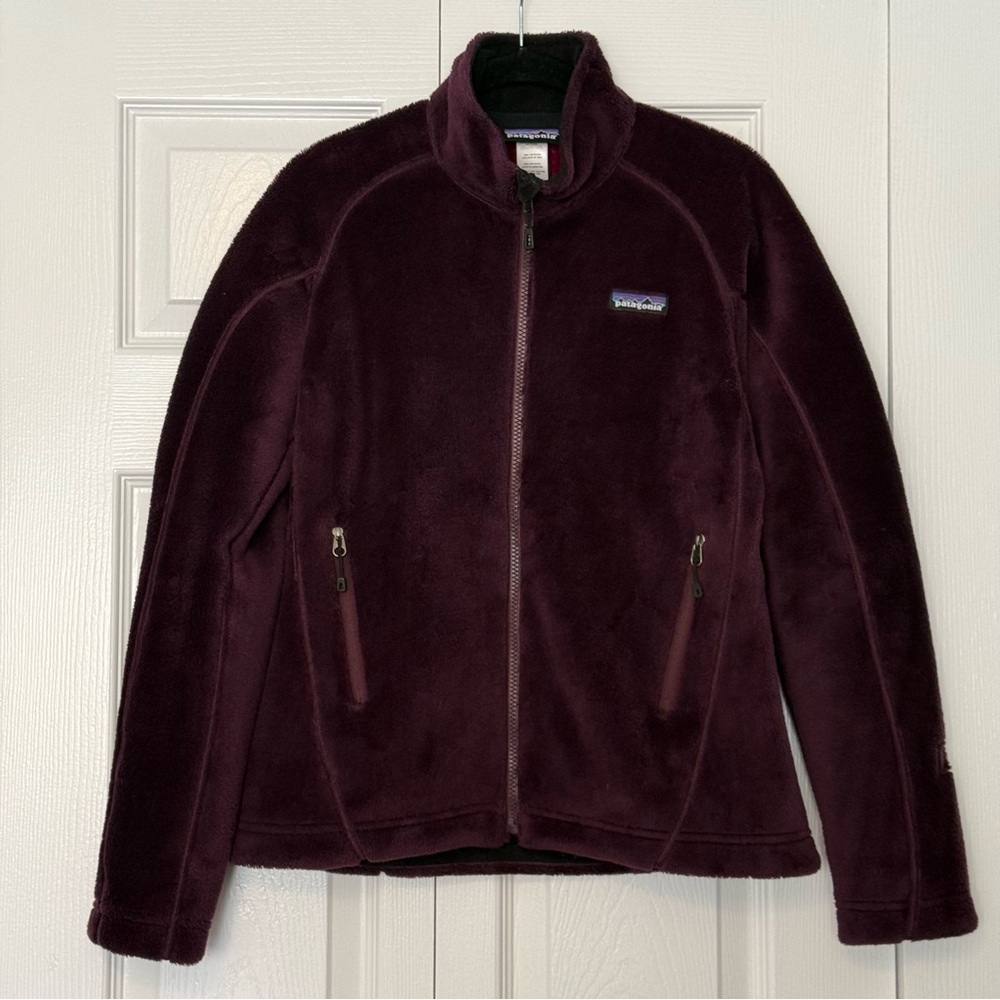 Patagonia Plum Women’s R Fleece Jacket with Fuchsia lining